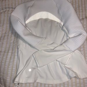 Worn twice Lululemon jacket. In perfect condition
